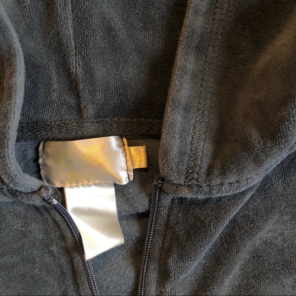 Dark Green Velvet Sweater - Picture 2 of 2